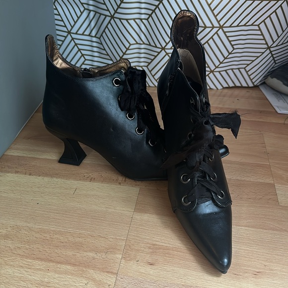 Ellie Witchycore lace up pointy shoe size 9 NWOT - Picture 3 of 7